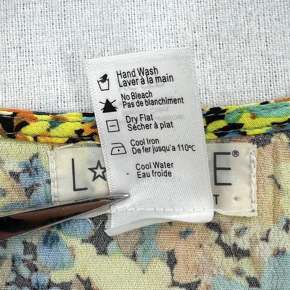 L SPACE Shine On Top Womens XS Yellow Daisy Diamond Floral Short Sleeve Cropped - Picture 11 of 13
